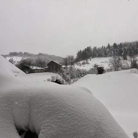 Mountain Village House In Cukljenik Ниш